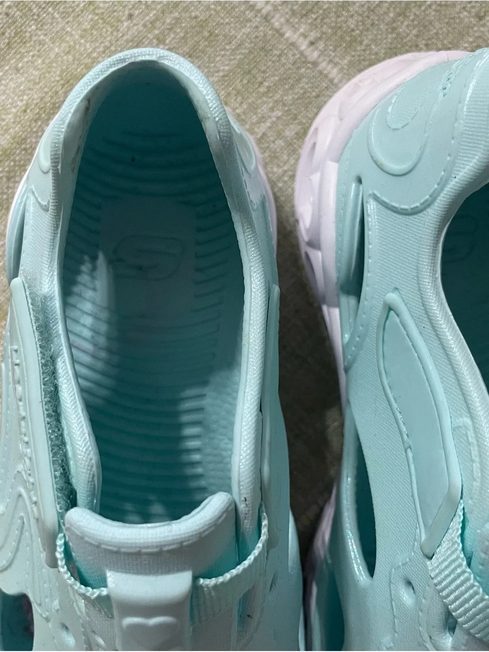 Skechers Kids Mint Green Heart-Detail Clog Sandals